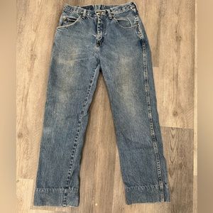 Men’s Wrangler Straight Leg Patched Denim Blue Jeans Size 30X32